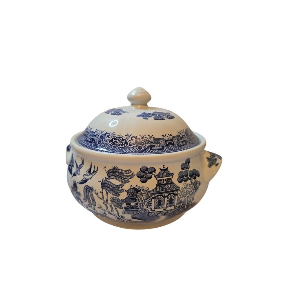 Vintage 9" Blue Willow Covered Vegetable Bowl with Lid - Staffordshire England